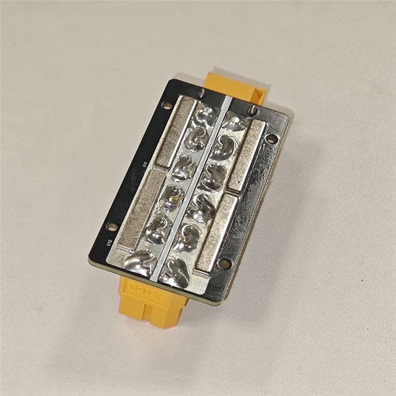 لوحة توزيع الطاقة Ingenious-XT - مراجعة Drone Power Distribution Board وسعره